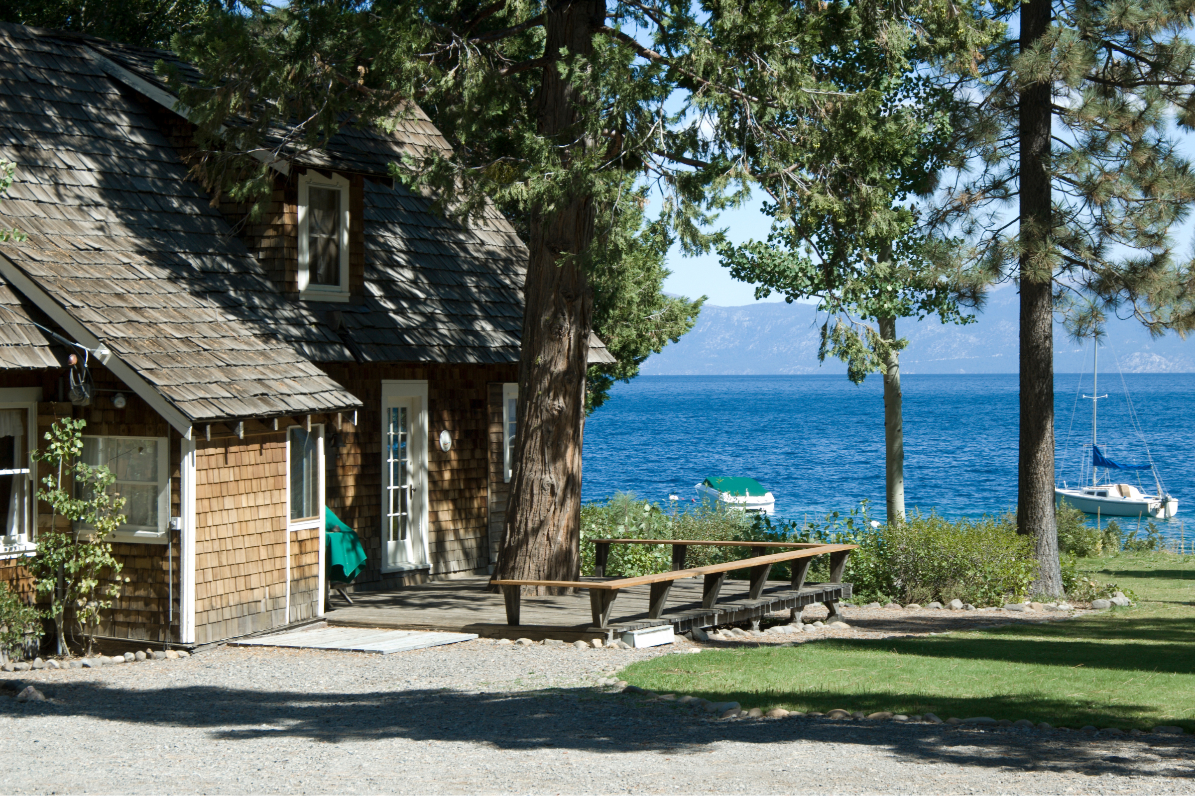 Waterfront homes in Minnesota